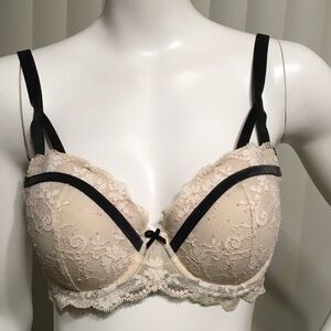 Victoria's Secret Lace Overlay Bra in Cream and Black